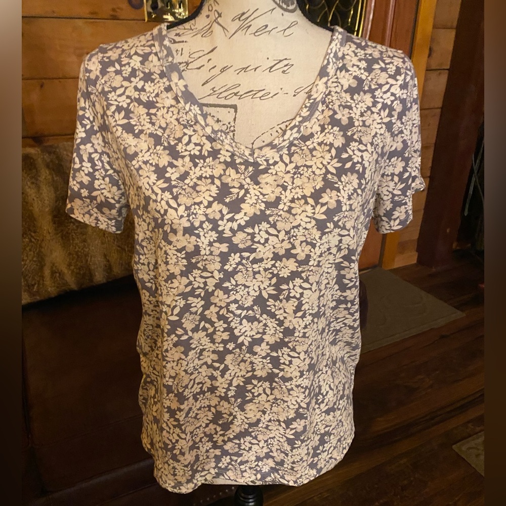 Old Navy Floral V-Neck Top - Cream and Grey